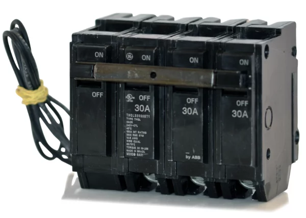 THQL32030ST1 - GE 30 Amp Molded Case Circuit Breaker